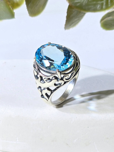 Серебряное кольцо ETERI с топазом и празиолитом